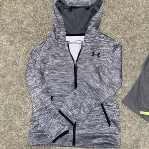 Under armour youth small hoodie